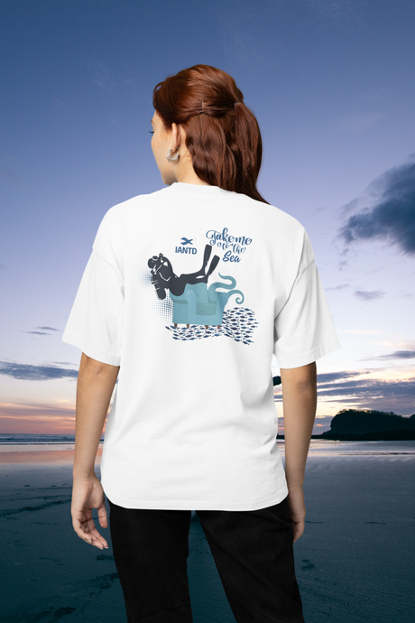 Take Me to The Sea T-Shirt Lady