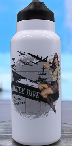 32oz Water Bottle - Wreck Pinup Girl